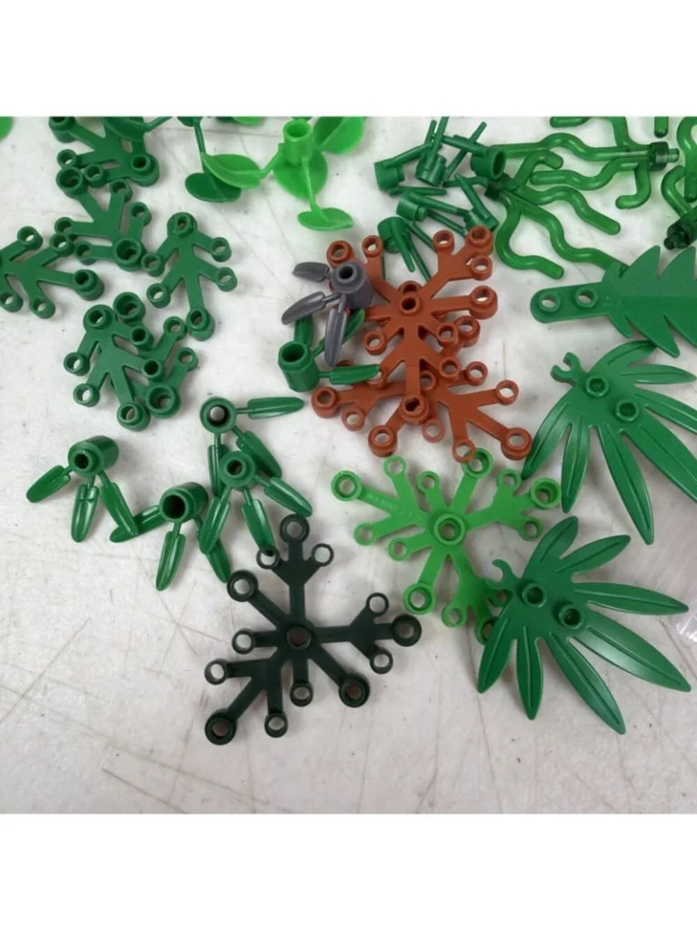 LEGO Green Plan Flower Pieces Bulk Lot Plastic Foliage Palms Assorted
